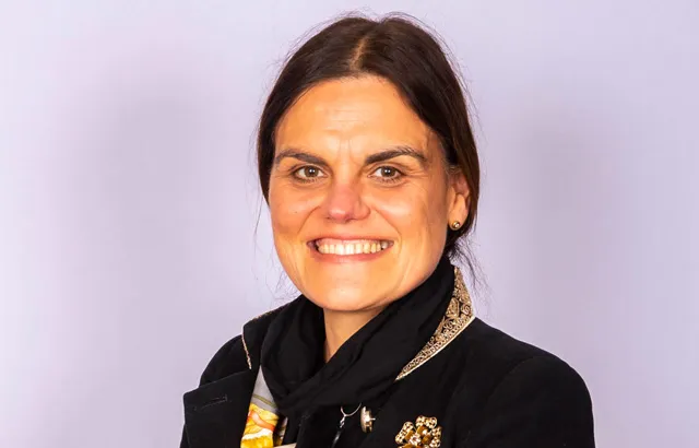 Rosa Lastra smiling.
