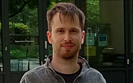 Tom


 Schmitz
