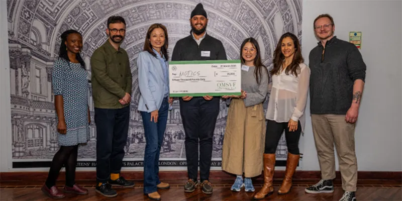 Picture of students in the winning Motics team