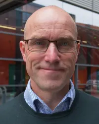 Adrian  Martineau