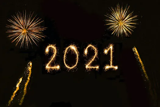Fireworks spelling out 2021 against the night sky