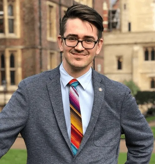 Headshot of alumnus Michael Larrick