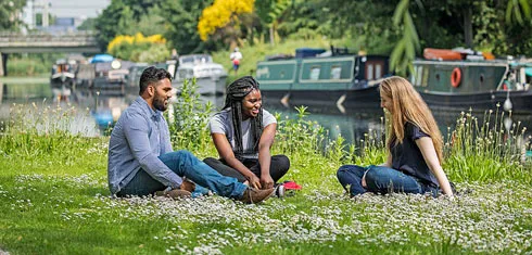 Join our Summer School to experience life in London