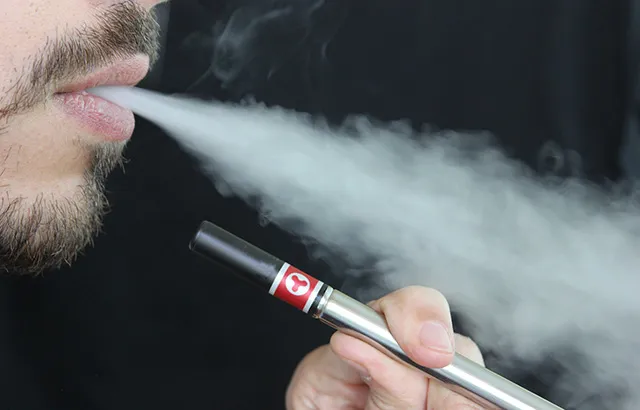 Research suggests vapers may be vulnerable to lung infections