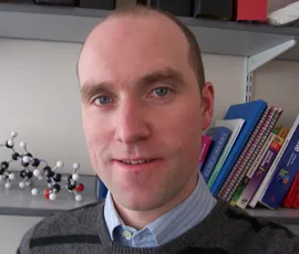 Dr Adrian Martineau