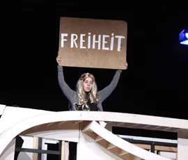 Rimini Protokoll, Herrmann's Battle (2011). Photo: MuTphoto/Barbara Braun