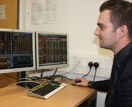 QM MSc student and QUMMIF President Tomasz Mlynowski