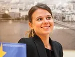 Dr Sarah Wolff