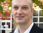 Dr Simon Lewis