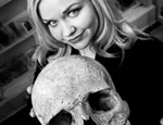 Dr Lindsey Fitzharris. Photo © Tony'TK'Smith