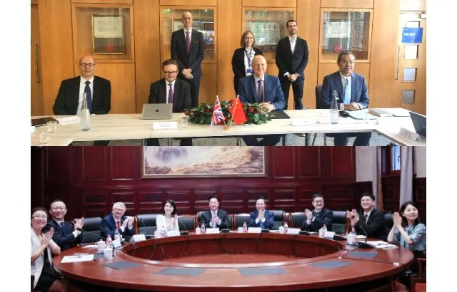 The signing ceremonies at Queen Mary (top) and HUST (below)