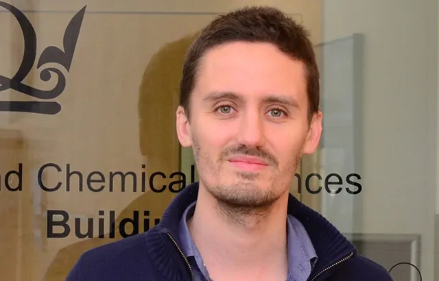 Dr Stephen Goldup