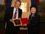Professor Simon Gaskell and Professor Fan Liming