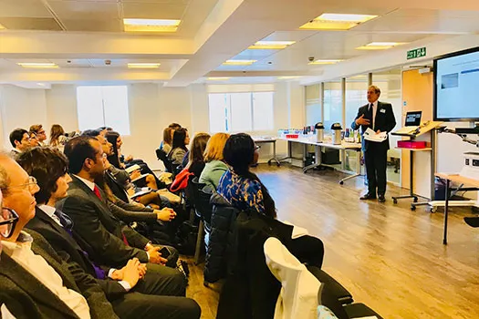 Attendees at IIBFL event