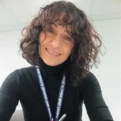 Amira 