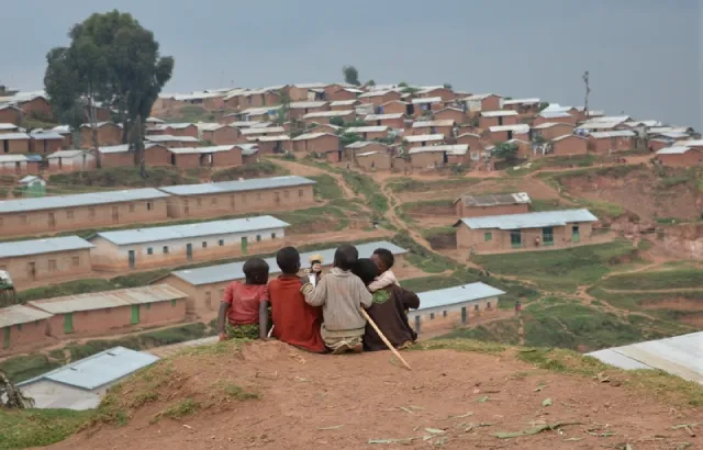 Kziba refugee camp