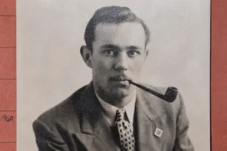 Alfred Jonas photographic portrait smoking a pipe