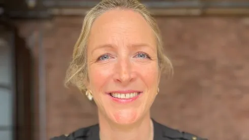 Dr Libby Thomas