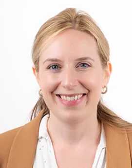 Laura  Smith