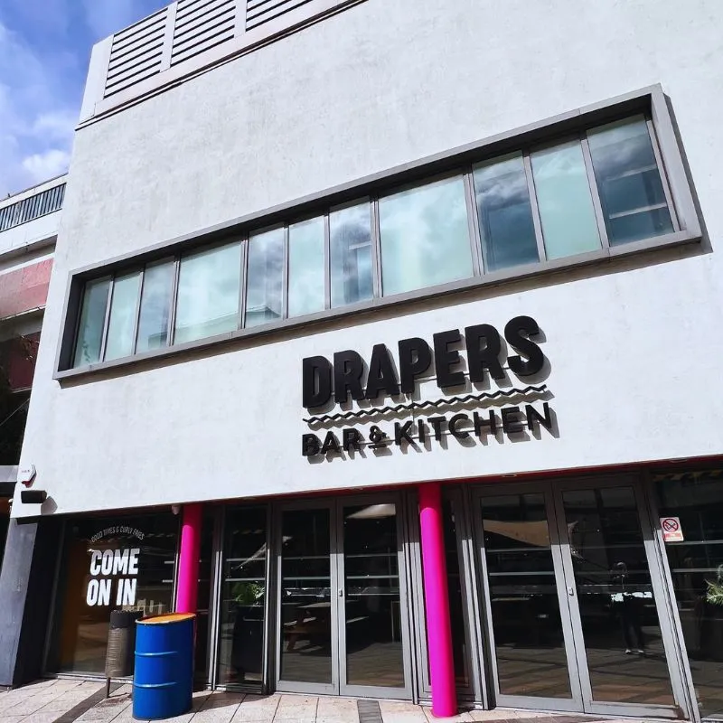 Drapers Bar and Kitchen
