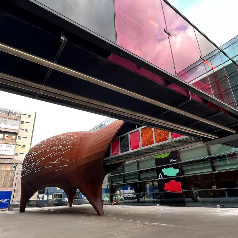 Bizard Building and Centre of the Cell