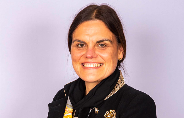 Rosa Lastra smiling.