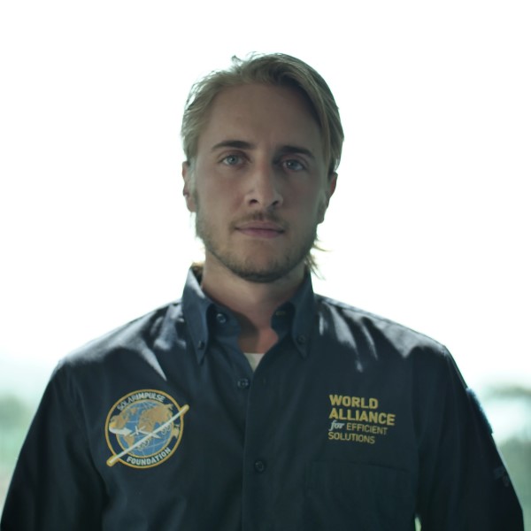 Headshot of alumnus, Louis Gondy